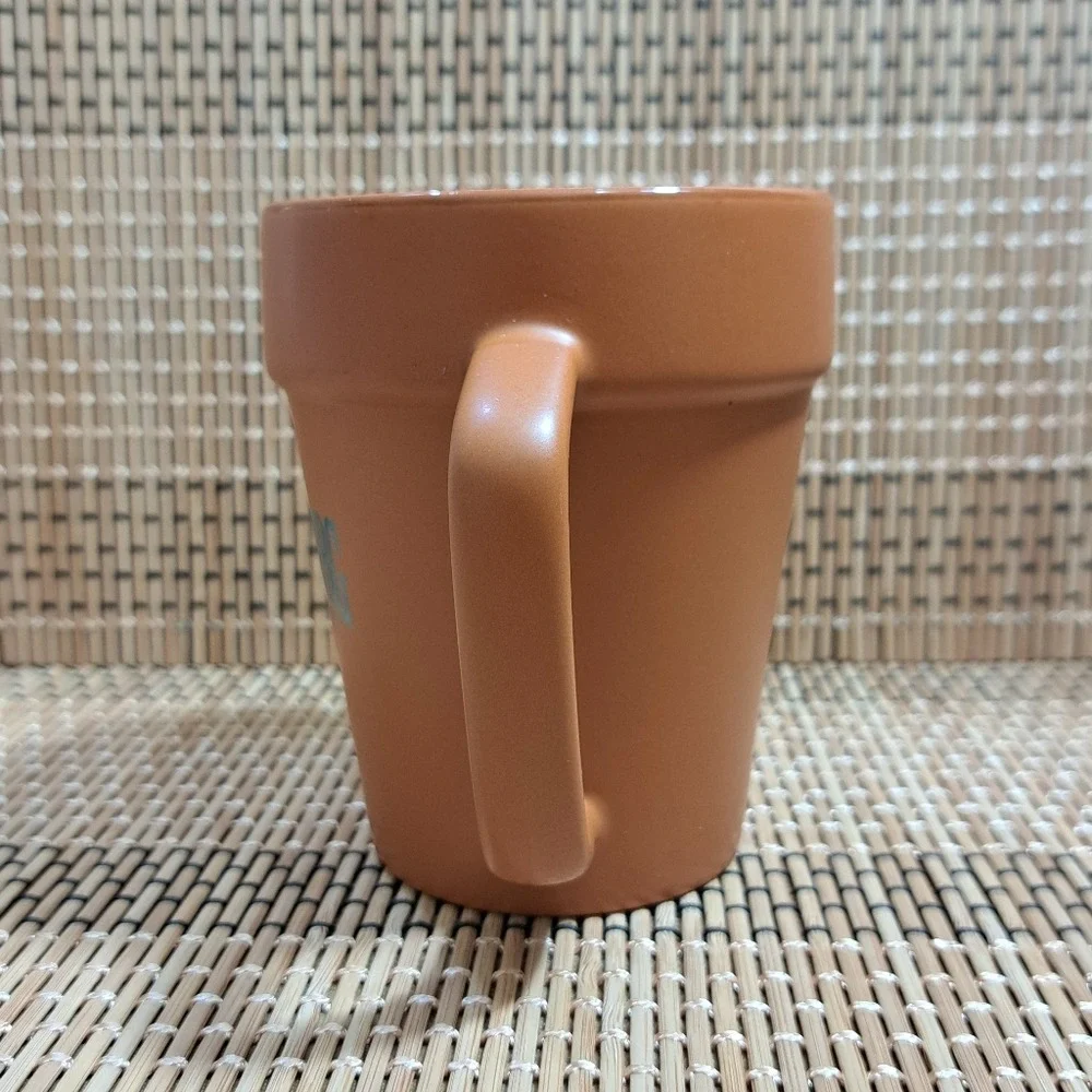 M‎ Ware Gardener TerraCotta Flower Pot Coffee Cup/Mug Brown Hattiesburg